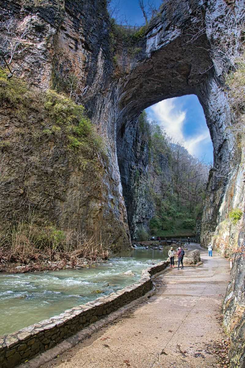 Virginia: Natural Bridge State Park