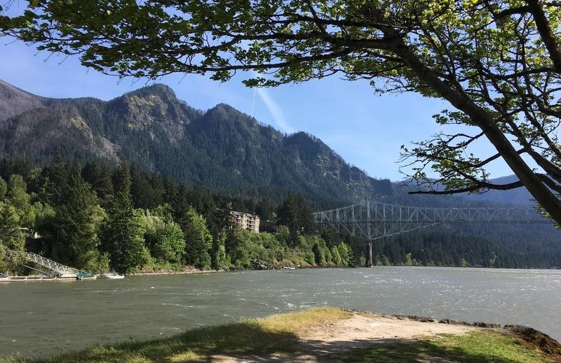 Cascade Locks Marine Park