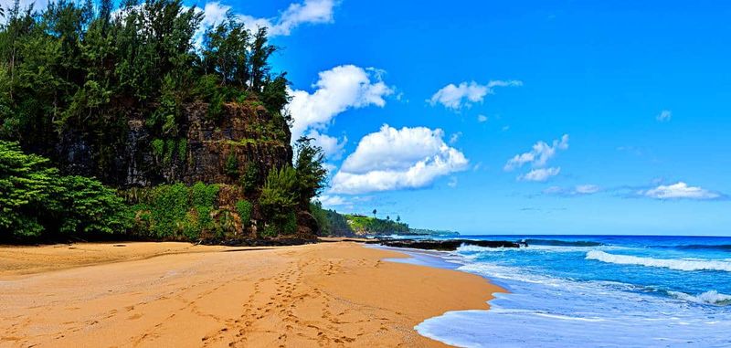 Secret Beach, Kauai, Hawaii