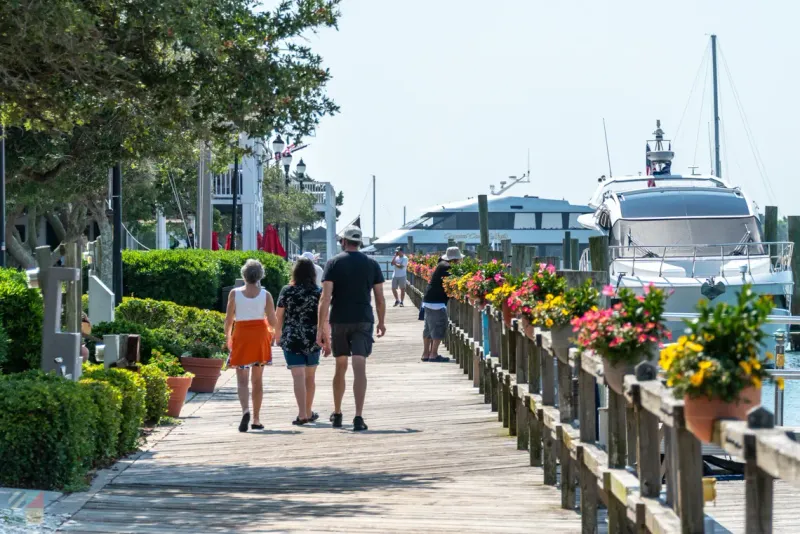 Car-Free Weekend Paradise