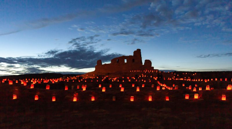 Taos, New Mexico – Southwestern Holiday Magic