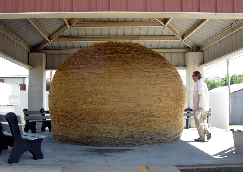 Kansas - World's Largest Ball of Twine