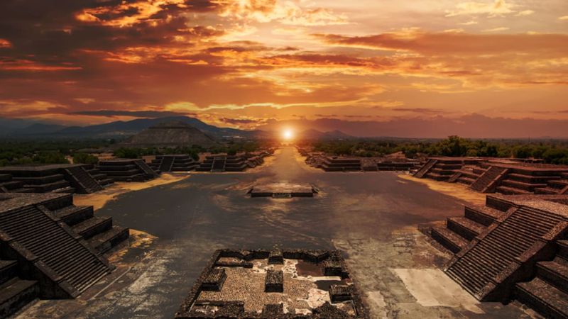 Teotihuacan's Pyramid of the Sun at Noon