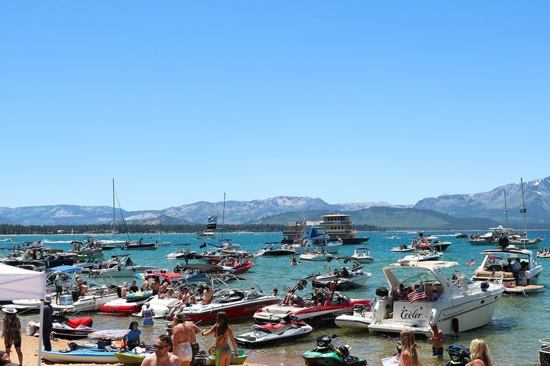 Overwhelming Tourism