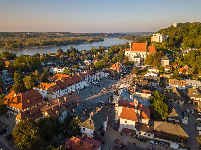 Kazimierz Dolny - Renaissance Riverside Beauty