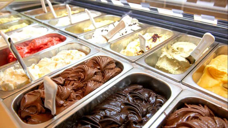 🍦 Getting Gelato from Piled-High, Colorful Displays