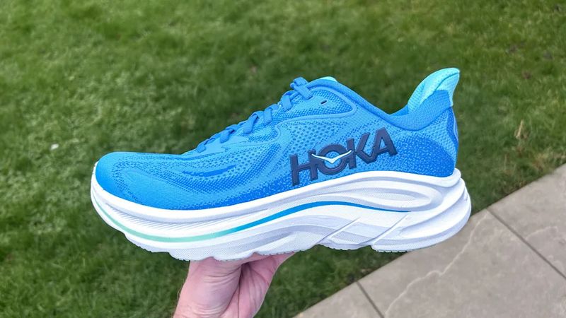 Hoka Clifton 10 (Men's/Women's)
