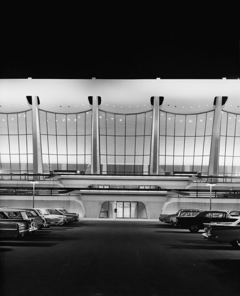 Dulles International Airport (IAD, Virginia)
