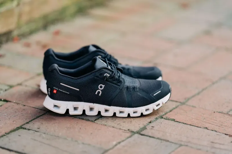 On Cloud 5 — light, comfy, day-to-night