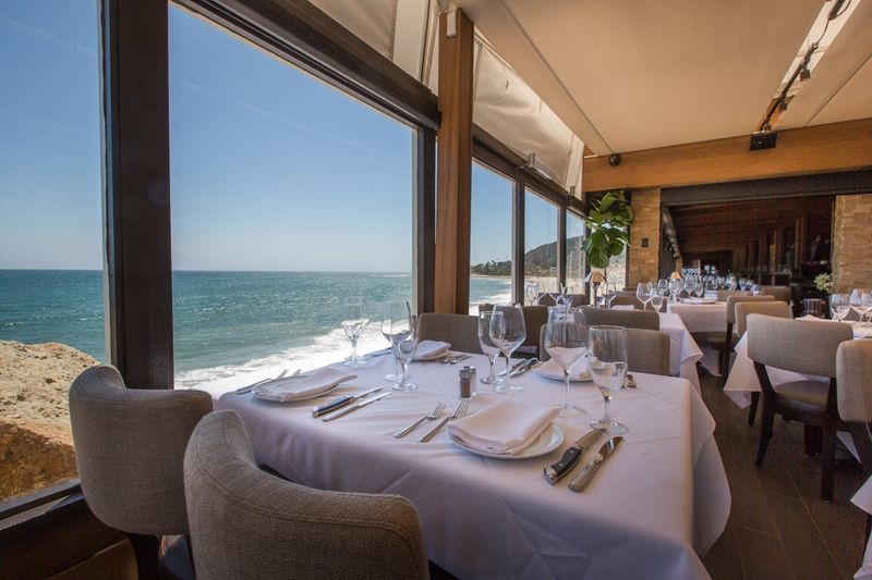 Mastro's Ocean Club: Luxurious Wave Watching