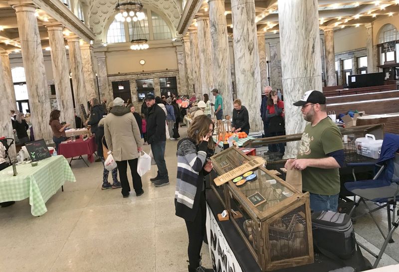 A Pop-Up Community Built on Local Roots