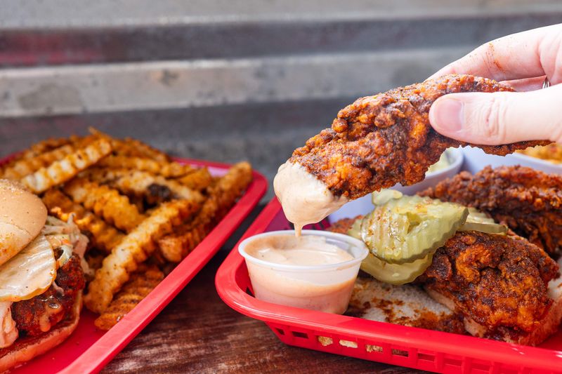 The Local Favorite: Red's 615 Kitchen Location