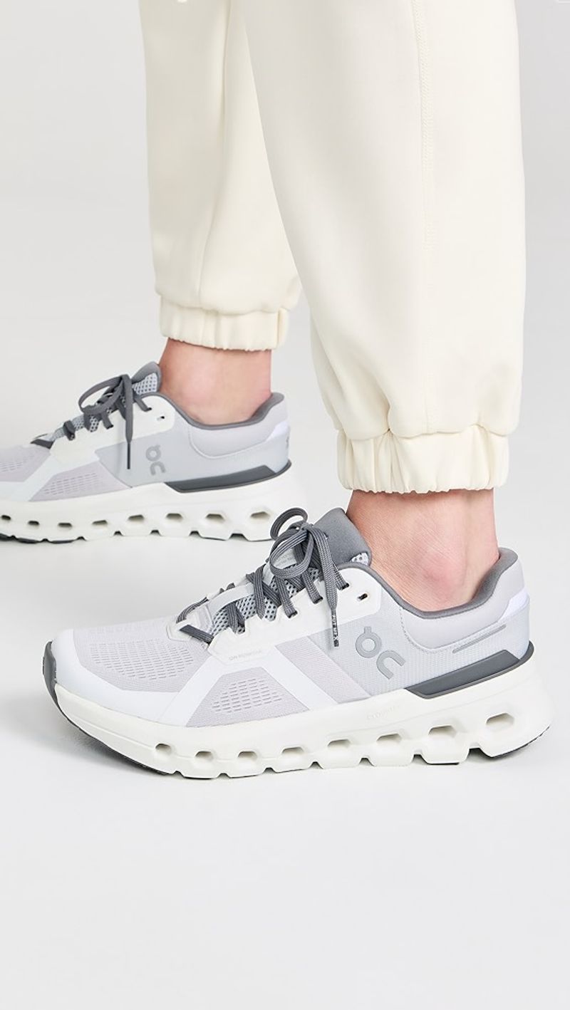 On Cloudrunner 2