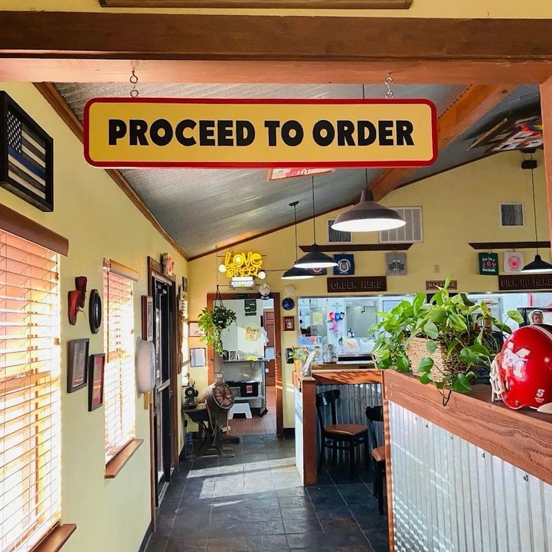 Double Sky Diner (Moody)