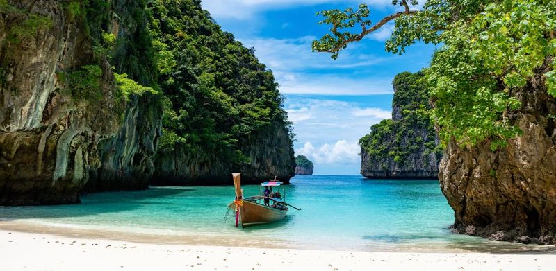 Tropical Lifestyle and Adventure Access