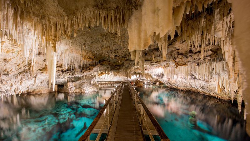Crystal Caves (Bermuda)