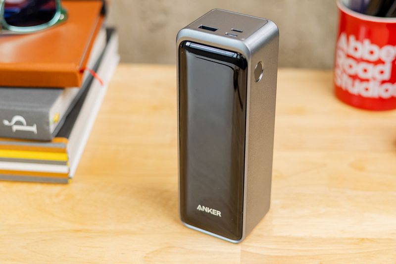 Anker Prime Power Bank 27,650mAh (250W) — Maximum Speed in a Travel-Size Brick