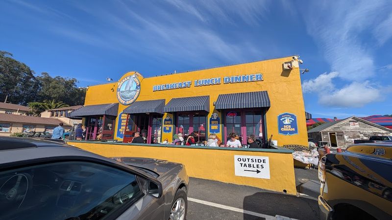 Whale City Bakery - Davenport's Coastal Comfort Stop