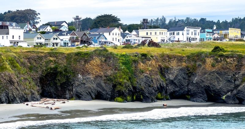 Mendocino Coast - Victorian Charm Meets Wild Beauty