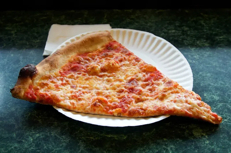 A classic New York slice