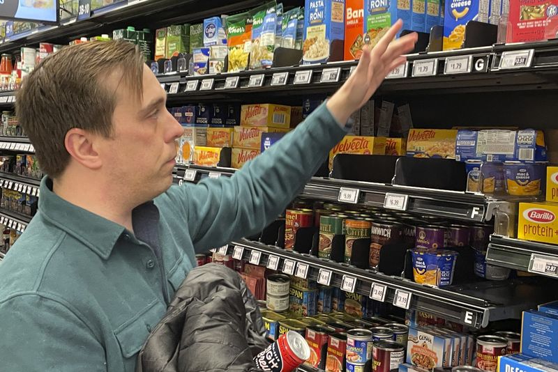 Cheese Costs Grating on Shoppers