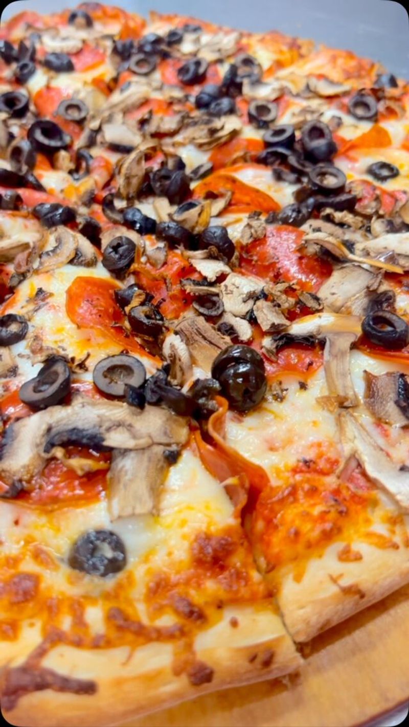 Delish Pizza (Midtown)