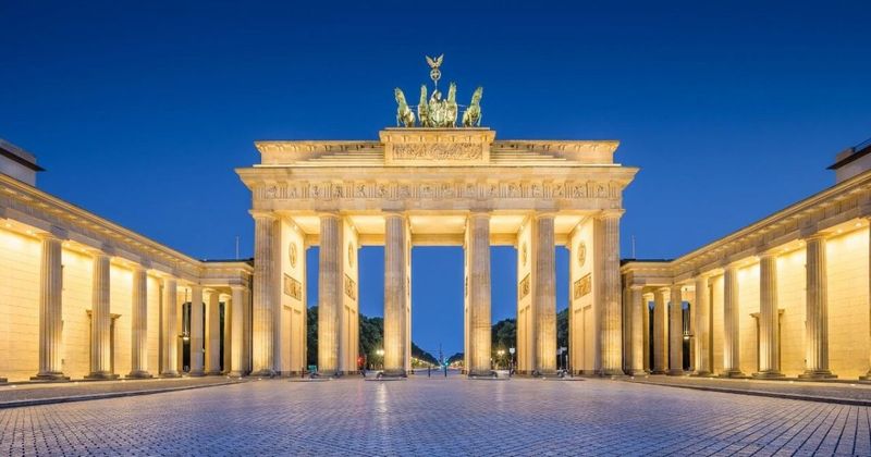 Brandenburg Gate (Berlin, Germany)