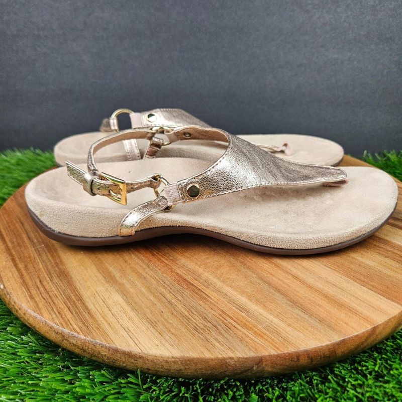 Vionic Kirra Sandal — chic with orthotic support