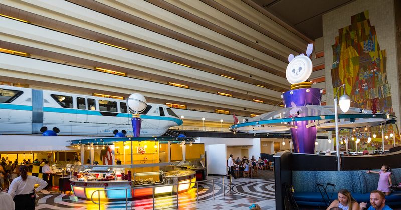 Chef Mickey's: Classic Character Breakfast