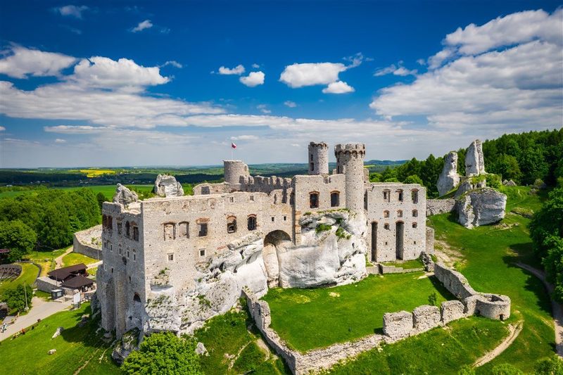 Trail of the Eagle’s Nests
