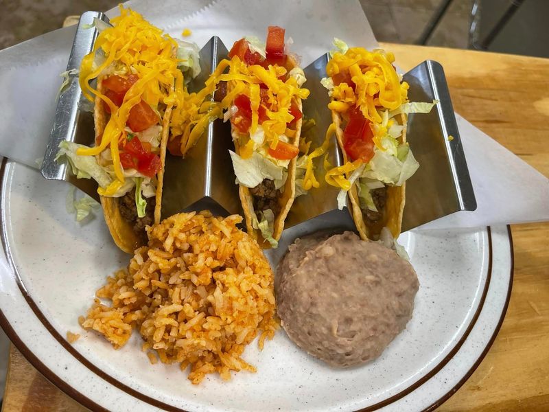 Nora’s Tacos (Sabinal Area)