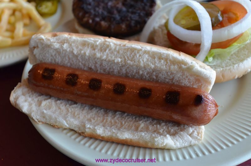 Cheap Hot Dogs or Basic Fare at Casual Stations