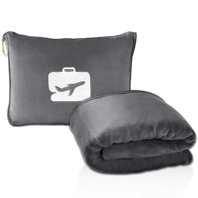 EverSnug Travel Blanket and Pillow