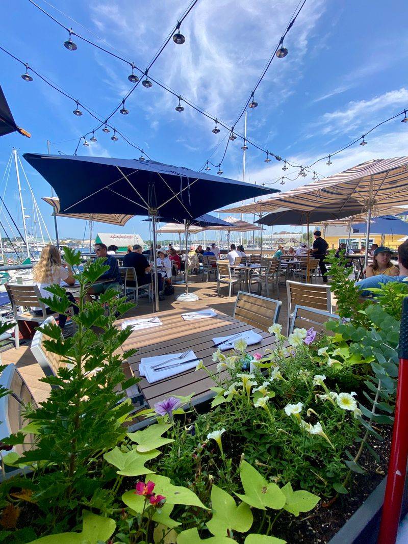Carrol's Creek Cafe (Eastport waterfront)