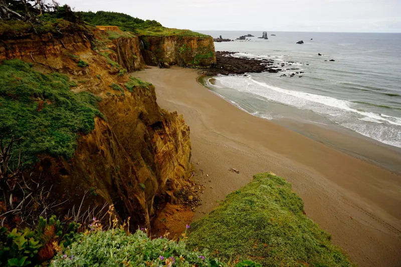 Blacklock Point Beach – Floras Lake State Park