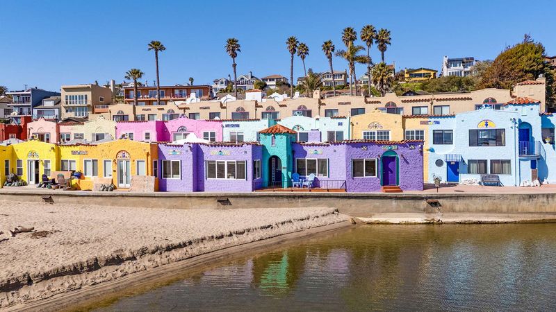Venetian Court: A Rainbow of Mediterranean Splendor
