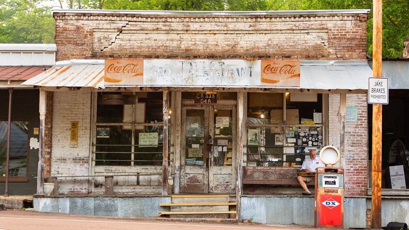 Taylor Grocery, Taylor, MS