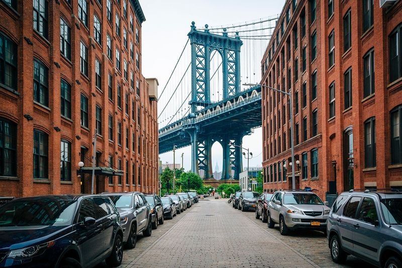 Brooklyn Bridge's Gothic Arches