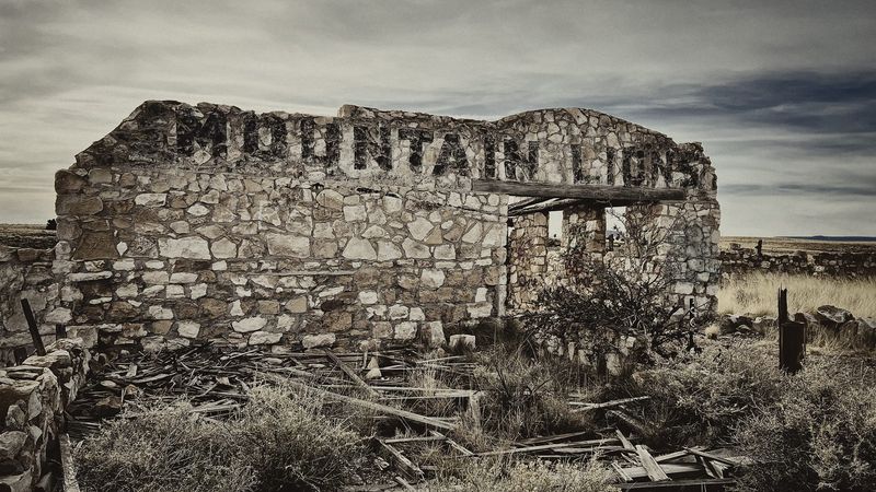 Two Guns (east of Flagstaff, Route 66 ruins)