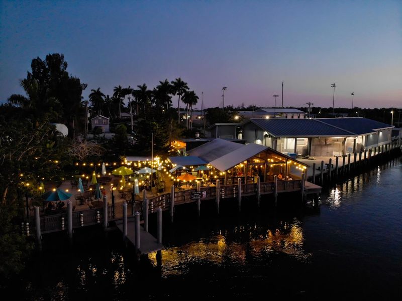 Camellia Street Grill