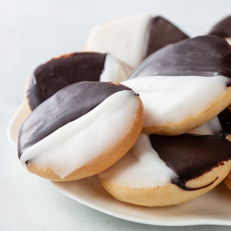 Black-and-white cookie