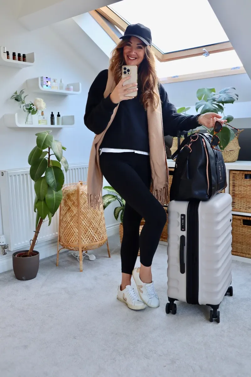 One outfit rule in your personal item
