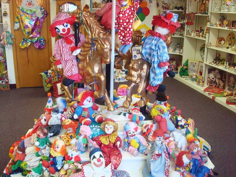 Plainview - Home of Happy Clowns