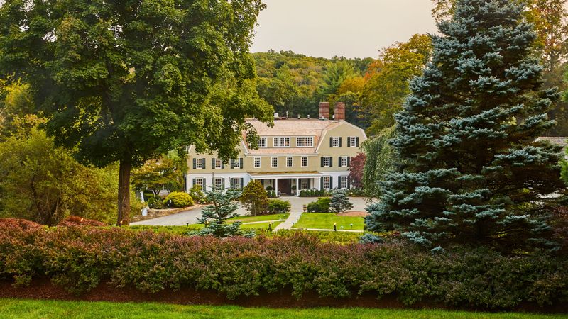 Quaint Inns for Your Stars Hollow Getaway
