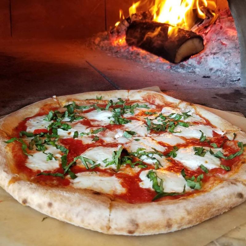Bella Familia Wood Fired Pizza (Rocklin)