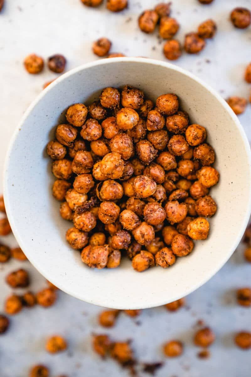 Roasted chickpeas or broad-bean crisps