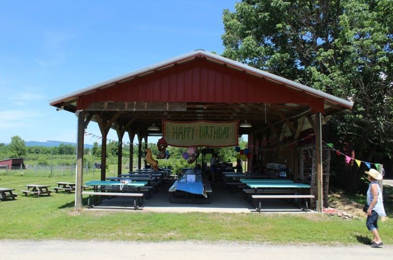 Hurds Family Farm — Modena (Ulster)