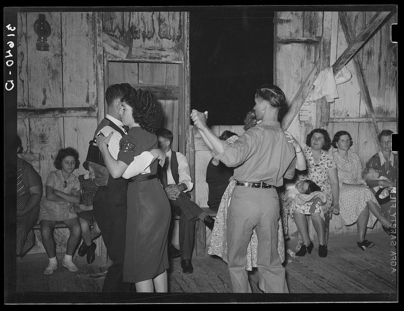 From Kitchen Tunks to Community Hoedowns