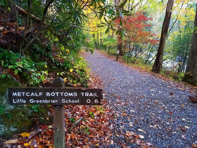 Metcalf Bottoms Trail to Little Greenbrier School