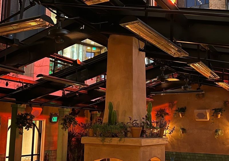40 Love - Ryan Phillippe's Sports Bar Reimagined